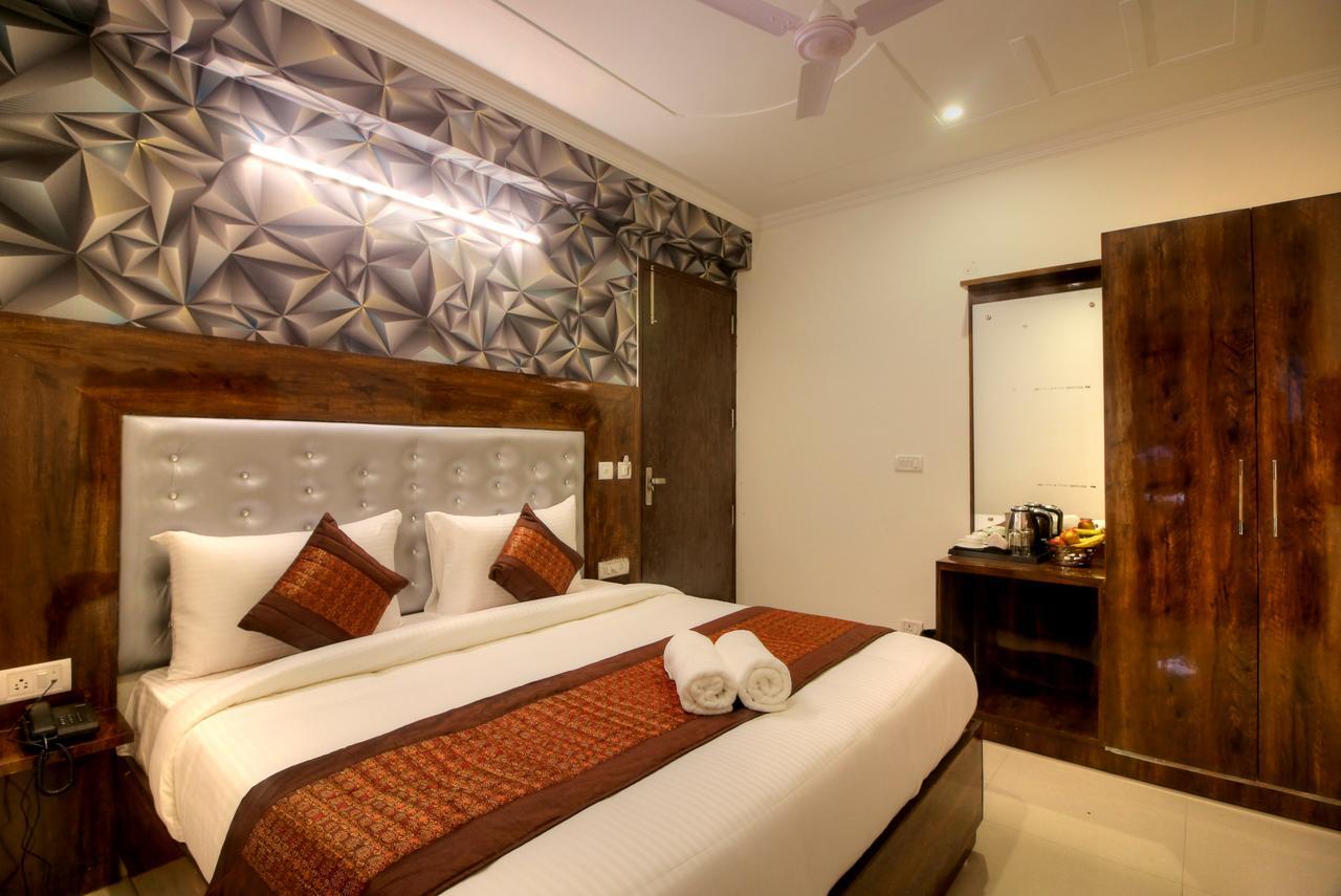 Airport Hotel Ark Of Avalon New Delhi Exterior foto
