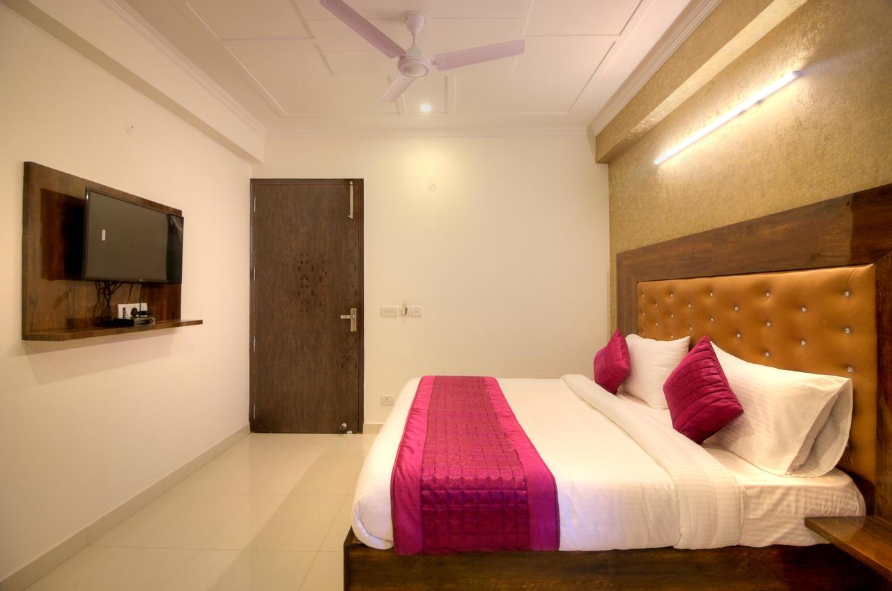 Airport Hotel Ark Of Avalon New Delhi Exterior foto