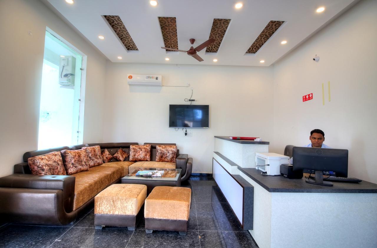 Airport Hotel Ark Of Avalon New Delhi Exterior foto