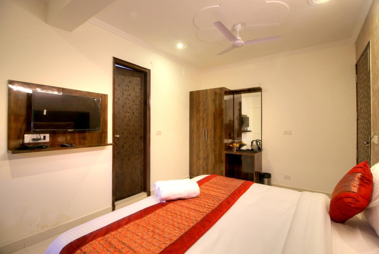 Airport Hotel Ark Of Avalon New Delhi Exterior foto
